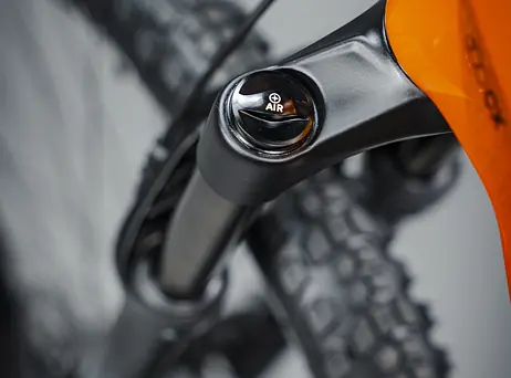 KTM Macina Team 892 - Fresh orange (Black)