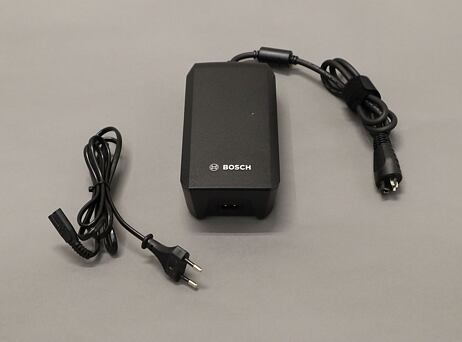 Nabíječka Bosch Compact 2Ah