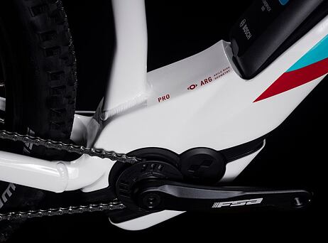 Cube Access Hybrid Pro 500 27,5"/16" 2019 - White´n´blue (Bazar)