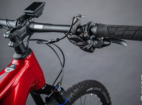 Apache Hupahu Bosch 3 - Pearl red