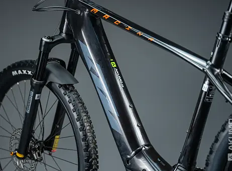 KTM Macina Team 672 - Flaming Black (Grey+Orange)