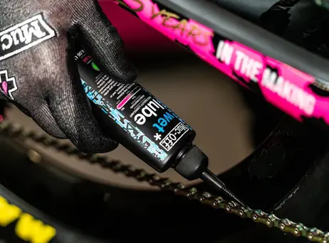 Mazivo na řetěz do mokra - MUC-OFF BIO WET LUBE