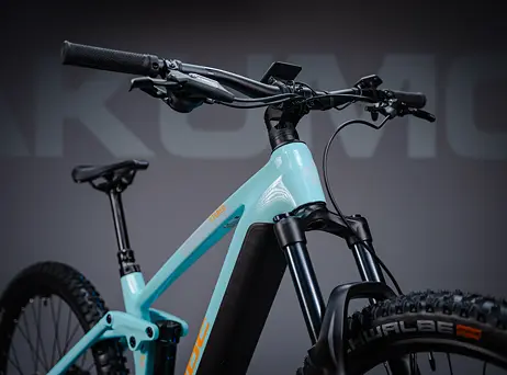 Cube Stereo Hybrid 140 HPC Race 625 - Dazzle´n´orange