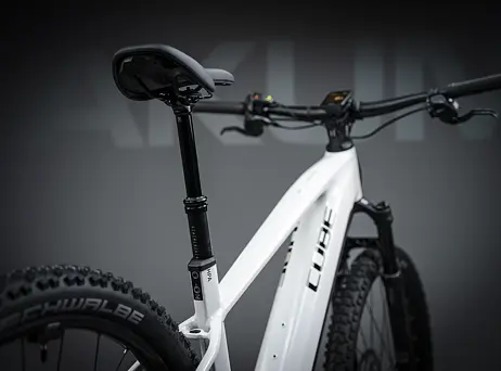 Cube Reaction Hybrid SLT - Metallicwhite´n´black