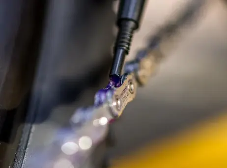 Mazivo s keramikou na řetěz elektrokol - MUC-OFF EBIKE CERAMIC WET LUBE