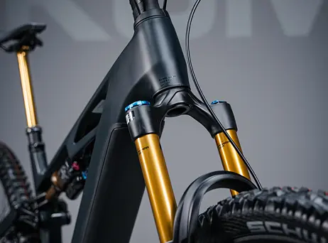 Cube Stereo Hybrid ONE44 HPC AT - Carbon´n´gold