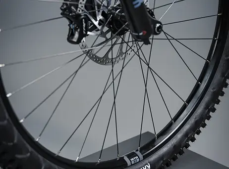 Haibike ALLMTN 4 - silver/red/black