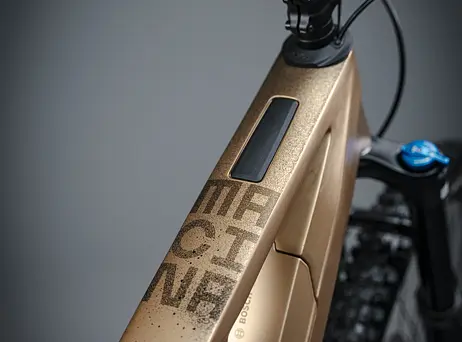 KTM Macina Kapoho 8972 - Golden Dust Matt (Black)