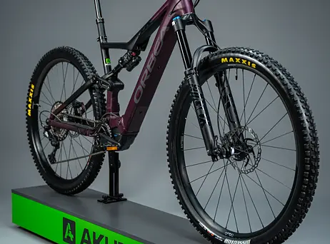 Orbea RISE H10 2023 - Metallic Mulberry-Black