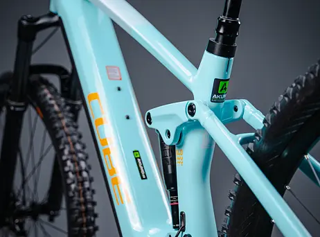 Cube Stereo Hybrid 140 HPC Race 625 - Dazzle´n´orange