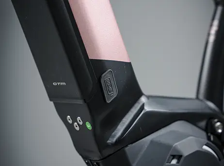 CTM Roxxy GX Pro - Matná černá starorůžová perleť