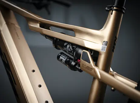 KTM Macina Kapoho 8972 - Golden Dust Matt (Black)