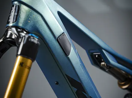KTM Macina Kapoho PRESTIGE - Velvet Petrol Matt (Black+Gold)