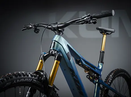 KTM Macina Kapoho PRESTIGE - Velvet Petrol Matt (Black+Gold)