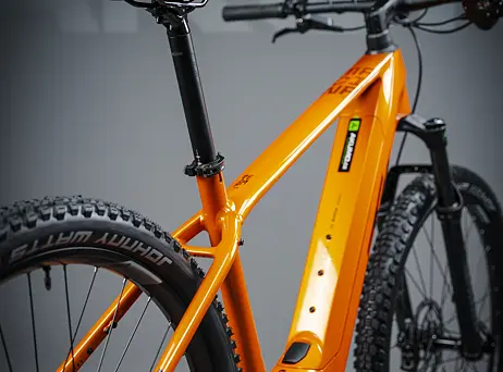 KTM Macina Team 892 - Fresh orange (Black)