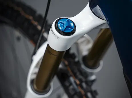 Cube Stereo Hybrid ONE77 HPC AT - Actionteam