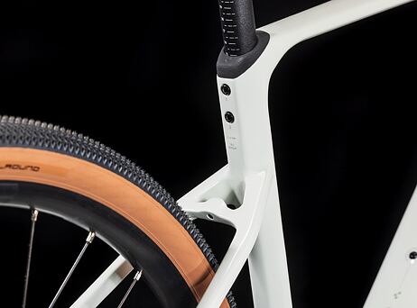 Cube Nuroad Hybrid C:62 Race 400X