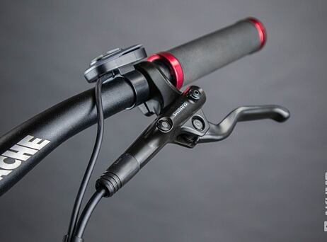 Apache Matta MX 400 (28), vel.M - Black