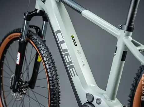 Cube Reaction Hybrid Performance 500 - swampgrey´n´black