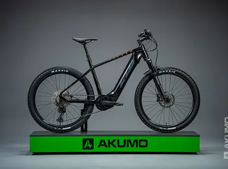 KTM Macina Team 672 - Flaming Black (Grey+Orange)