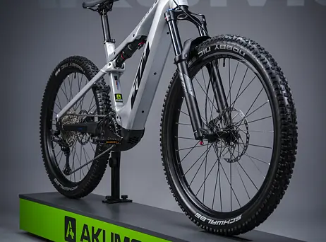 KTM Macina Lycan 772 - Starlight Silver