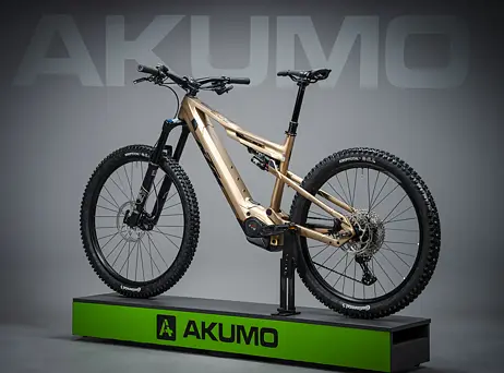 KTM Macina Kapoho 8972 - Golden Dust Matt (Black)