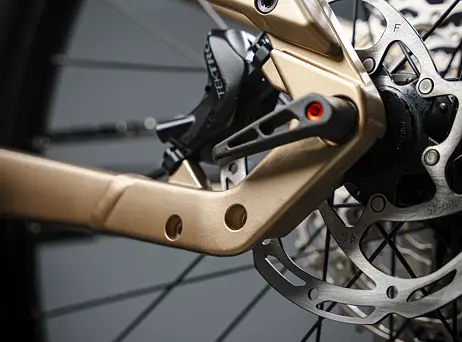 KTM Macina Kapoho 8972 - Golden Dust Matt (Black)