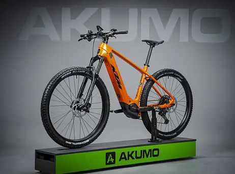 KTM Macina Team 892 - Fresh orange (Black)